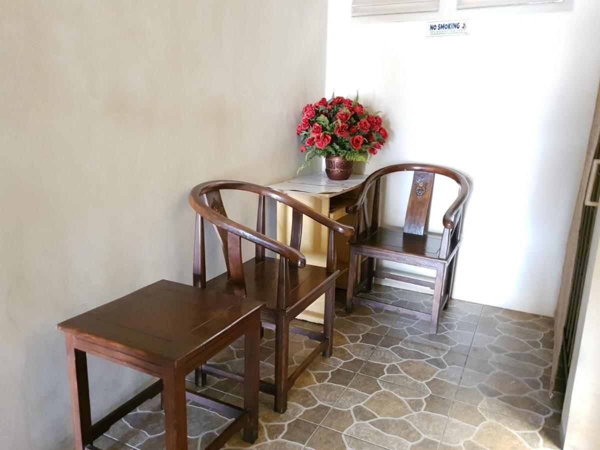 Queen Room,940307905:JPEG